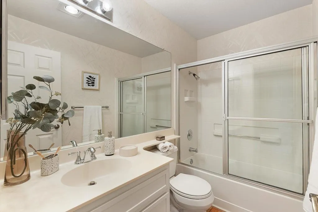 Photo #42: NDP2600461 Listing: Photo #42