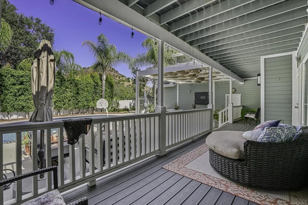 https://cdn.realtyfeed.com/cdn/127/306620425/13a8dc56af8042617e6ff1cd3f6964a8.webp