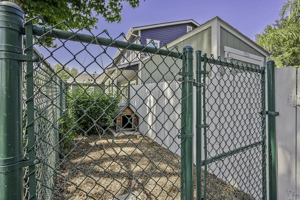 https://cdn.realtyfeed.com/cdn/127/306620425/ae1edf24642b62035f96f6c48f4c9b7c.webp