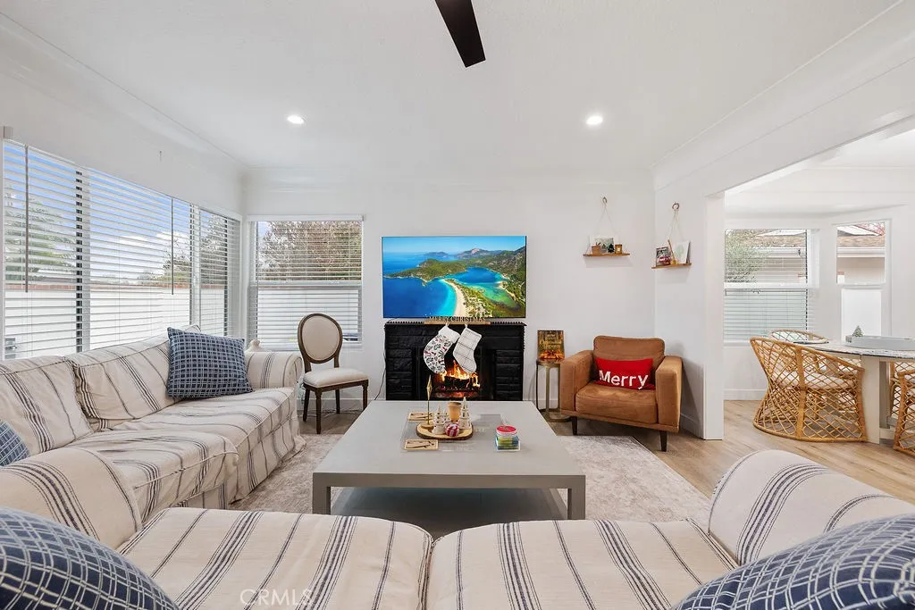 236 Camellia Lane, Costa Mesa, CA 92627 - Photo 5 of 75, Costa Mesa, CA