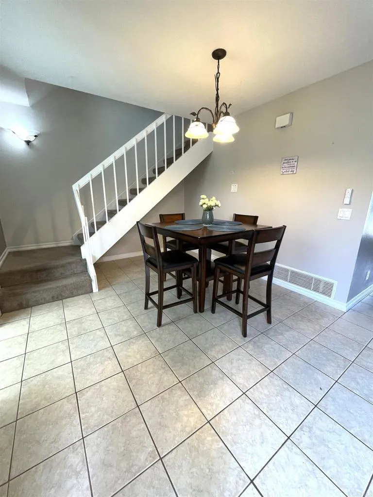 https://cdn.realtyfeed.com/cdn/127/306620449/7215868a46d6e51f754ae0b3a869cfc2.webp