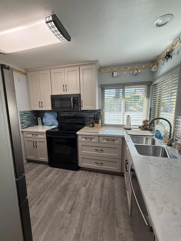 Photo #4: NDP2600464 Listing: Photo #4