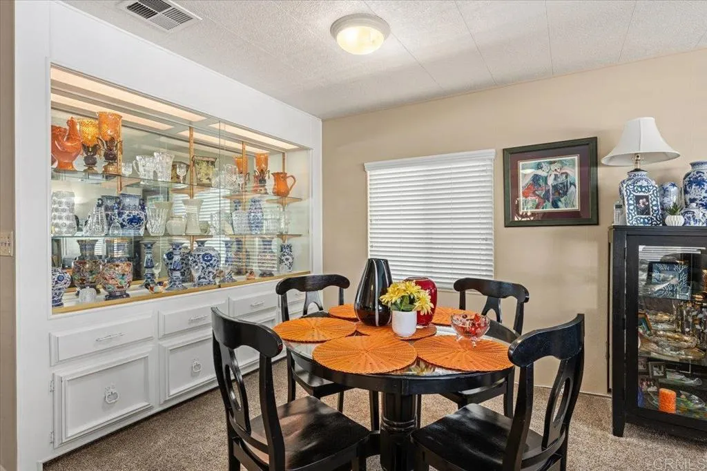 https://cdn.realtyfeed.com/cdn/127/306620491/5257461b976f34b1715f17afdea26930.webp
