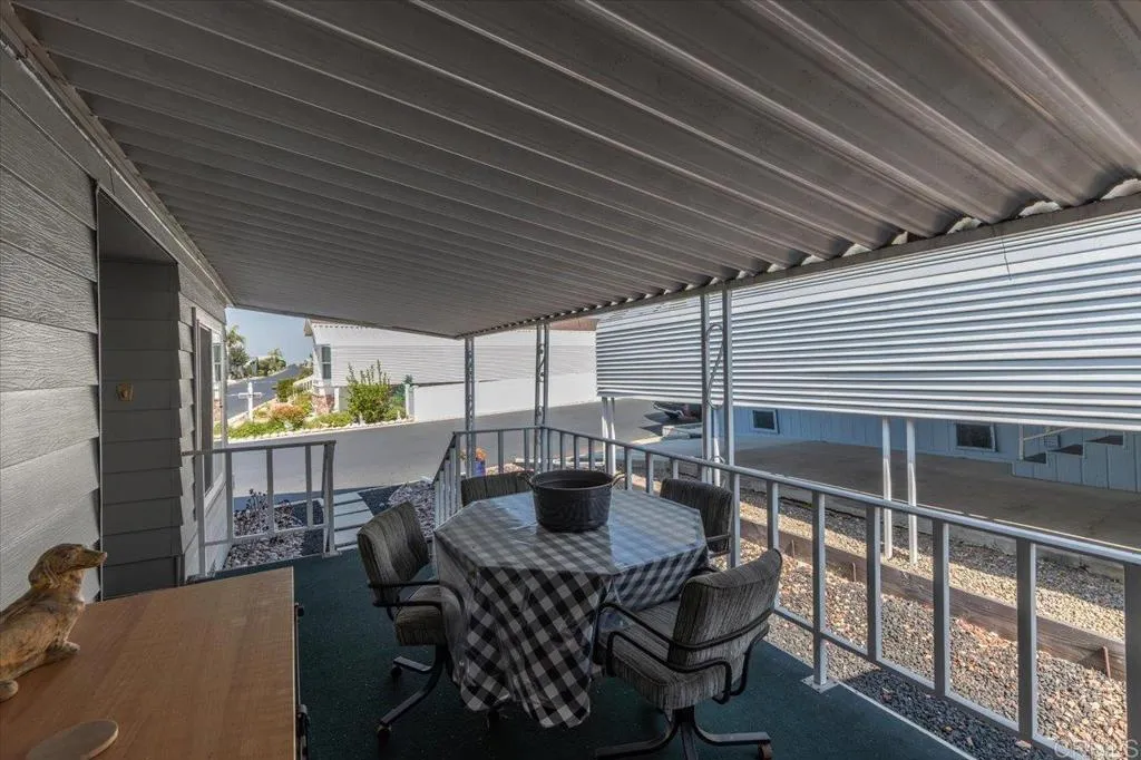 https://cdn.realtyfeed.com/cdn/127/306620491/984b20818fe9a646fef7c6687c4c76f7.webp