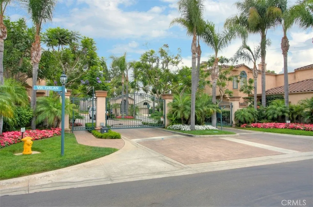https://cdn.realtyfeed.com/cdn/127/306620503/17735edcd57624340ed03999503799a0.webp