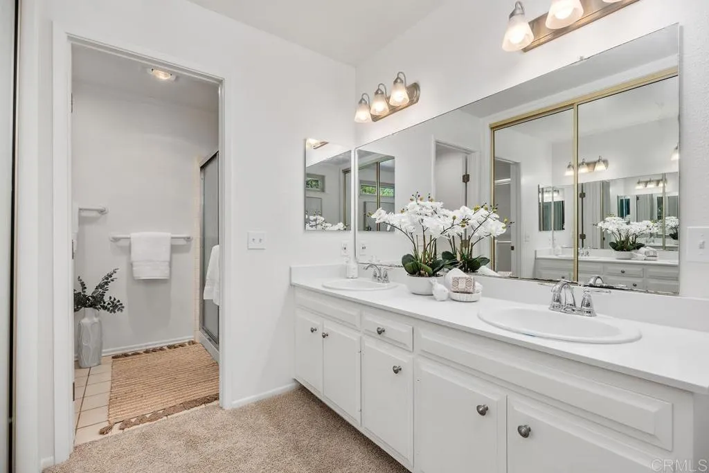 https://cdn.realtyfeed.com/cdn/127/306620507/356cf4c122286de603911b4b18b3493c.webp