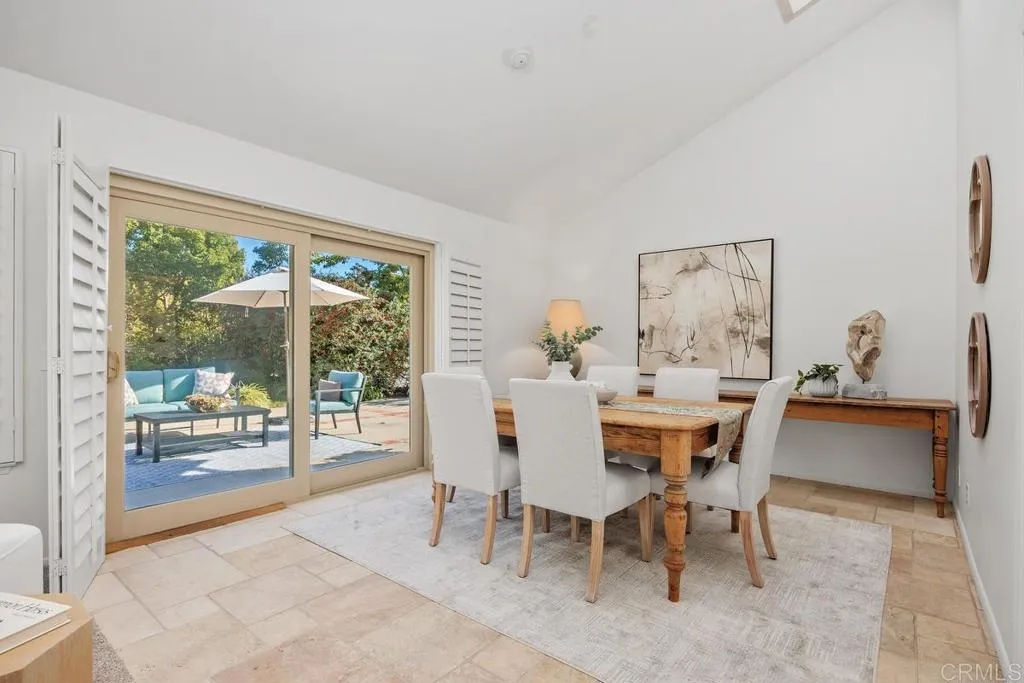 https://cdn.realtyfeed.com/cdn/127/306620507/890cd7bfff75835cc6ab22a361c22209.webp