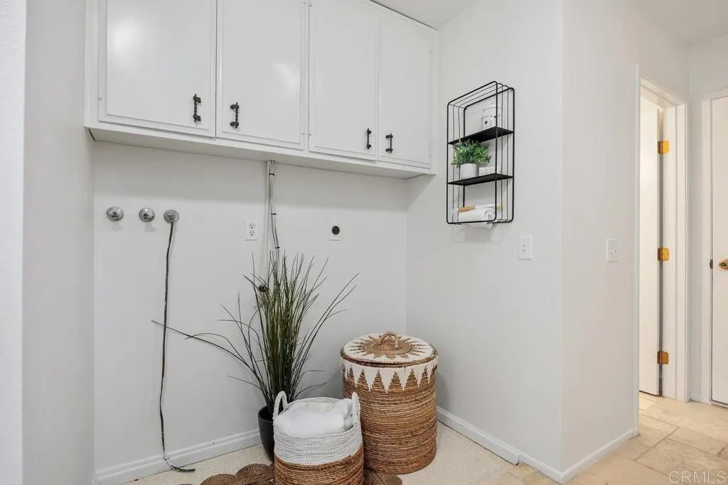 https://cdn.realtyfeed.com/cdn/127/306620507/9b4c320f826616461d7020776e82a13c.webp