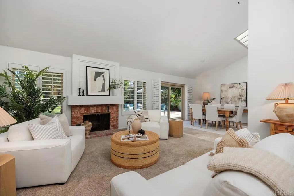 https://cdn.realtyfeed.com/cdn/127/306620507/b92a0eeab652256b0994f6c0047f7306.webp