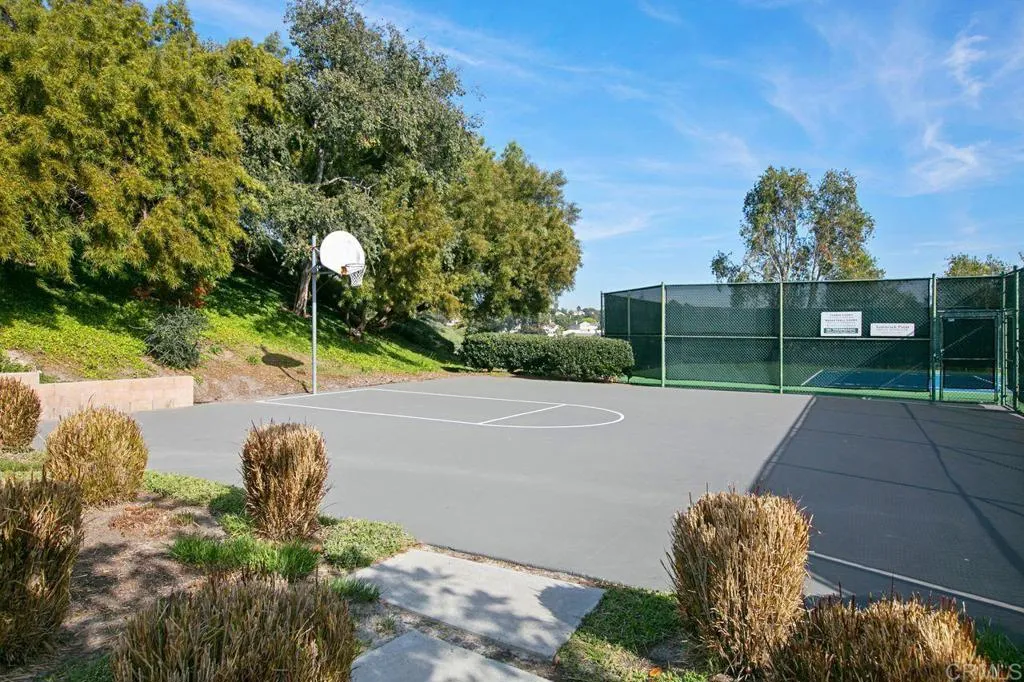 https://cdn.realtyfeed.com/cdn/127/306620511/5102a39e8c8bc4515610f7297ea84f18.webp