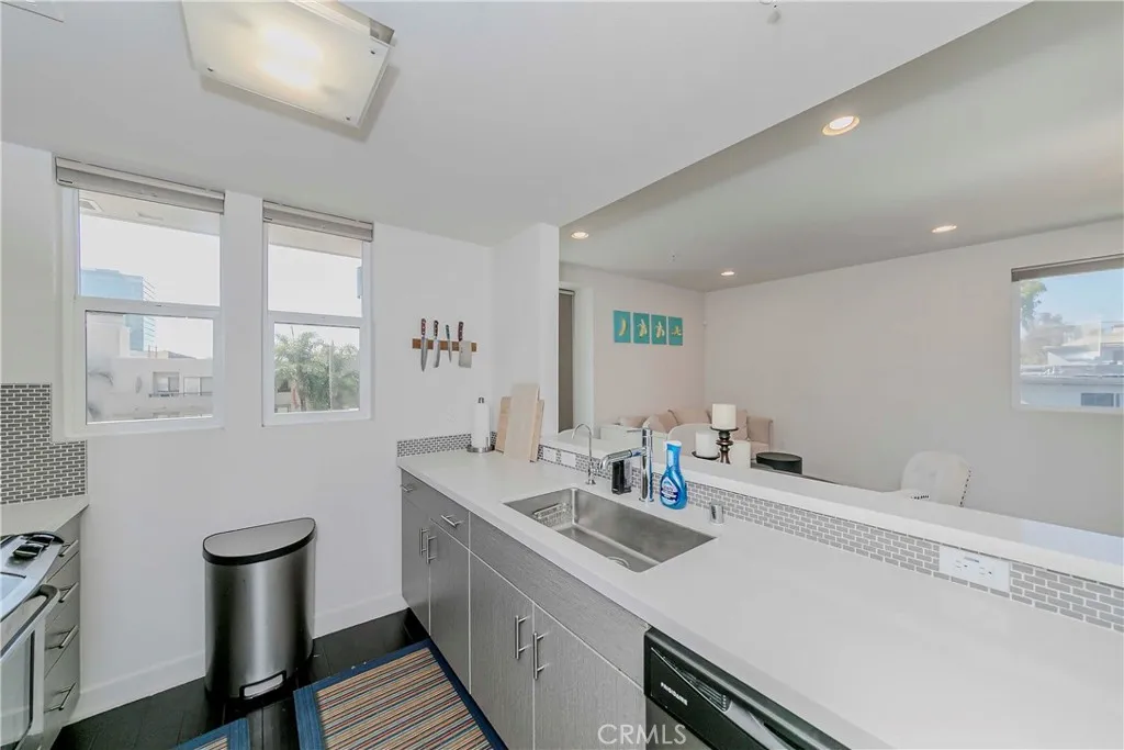 436 S Virgil Avenue Unit 403, Los Angeles, CA 90020 - Photo 5 of 39, Los Angeles, CA
