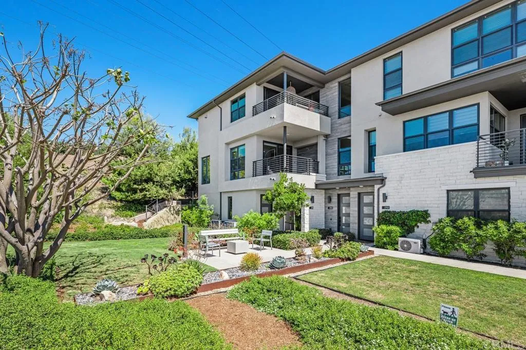 Photo #2: PTP2600402 Listing: Photo #2