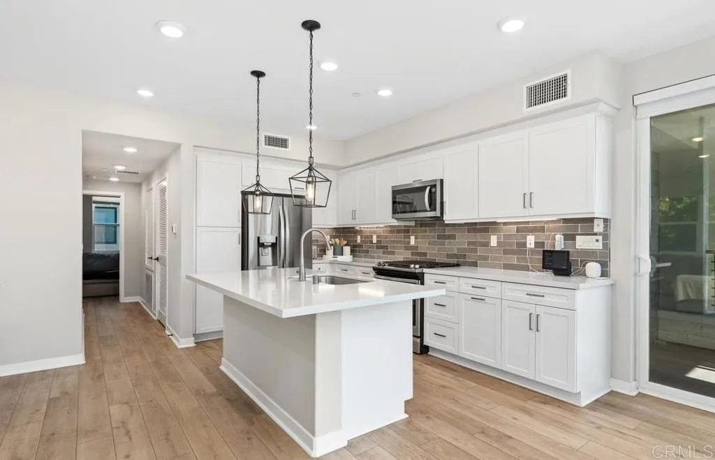 Photo #1: PTP2600402 Listing: Photo #1