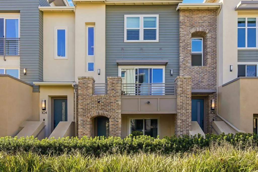 https://cdn.realtyfeed.com/cdn/127/306620589/ad476bba5ba6191f2fe815d708c73cc7.webp