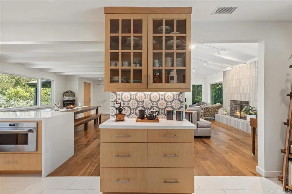 https://cdn.realtyfeed.com/cdn/127/306620590/11d8ec5dd459699a6078bbae318b5555.webp
