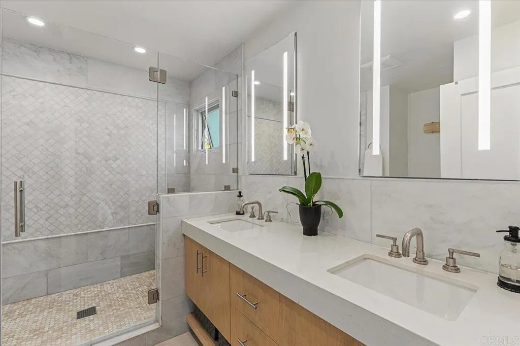 https://cdn.realtyfeed.com/cdn/127/306620590/59047f6dbb7e7a8d0e7f952c9ab07693.webp