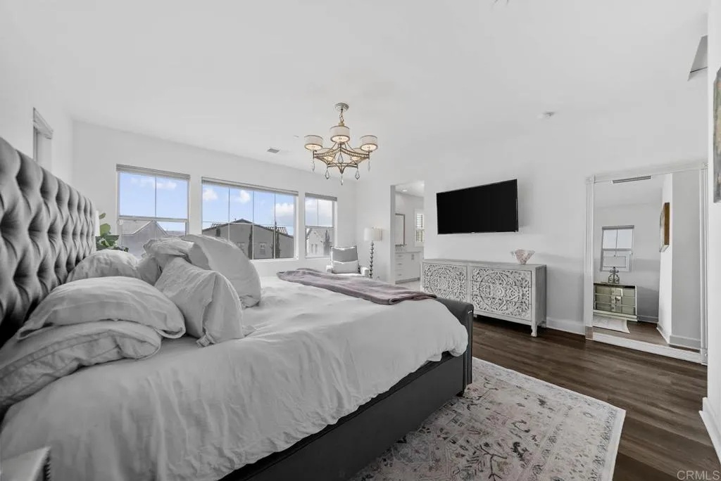https://cdn.realtyfeed.com/cdn/127/306620657/7a9f6a9b6e52826f7db019acb9ad0593.webp