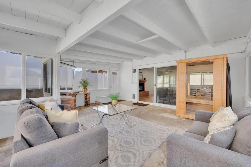 https://cdn.realtyfeed.com/cdn/127/306620659/0b93467dd90e5f60abf8aea852c165ce.webp