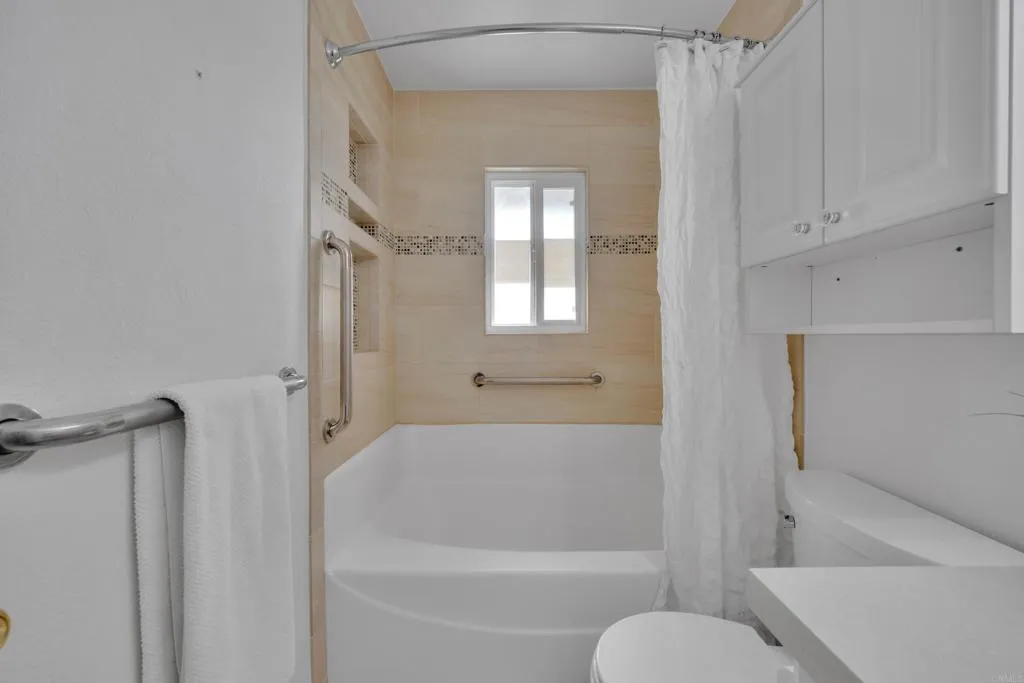 https://cdn.realtyfeed.com/cdn/127/306620659/31353d24cc34856d060c8241916c3f37.webp
