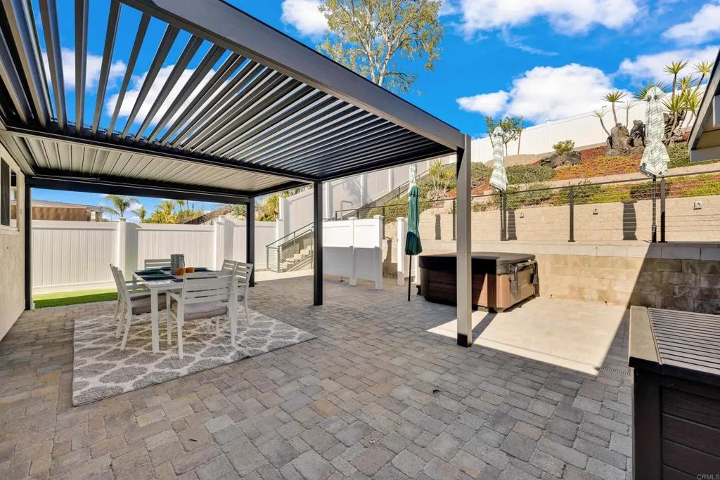 https://cdn.realtyfeed.com/cdn/127/306620659/799058d8761d326ad6dc3bc6b7071789.webp