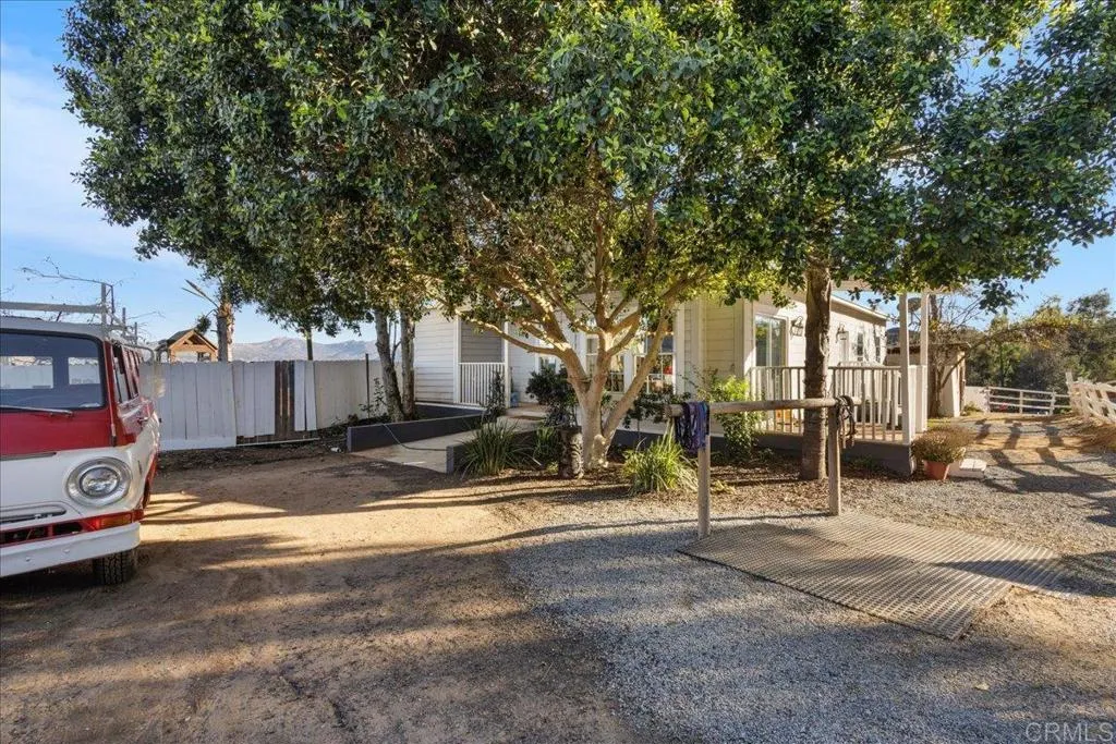 https://cdn.realtyfeed.com/cdn/127/306620702/163c91212e433cbd477859f0c5e32687.webp