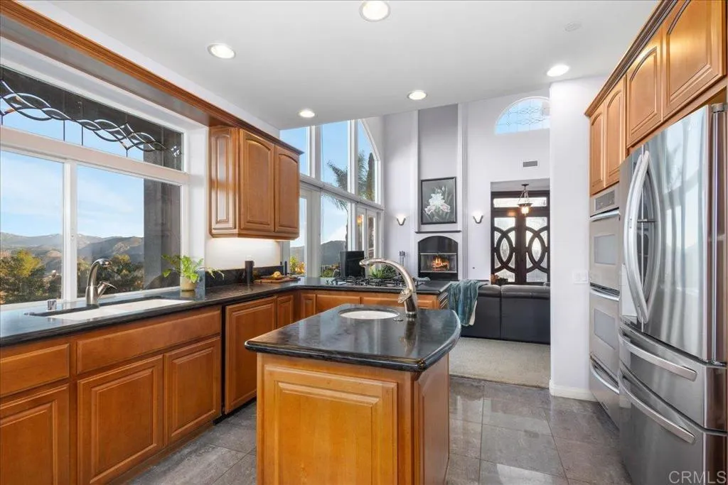 https://cdn.realtyfeed.com/cdn/127/306620702/580c9361b645691e8aafc4048ce7c746.webp