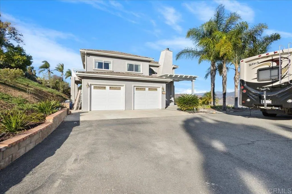 https://cdn.realtyfeed.com/cdn/127/306620702/b1a8f4f23444b857a73bb395767bea66.webp