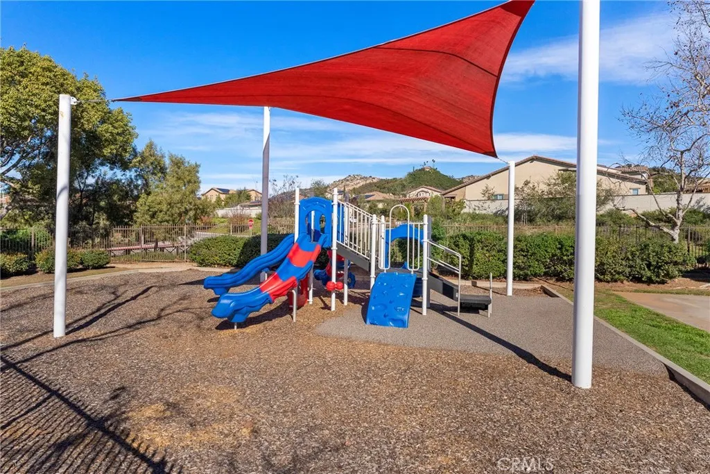 https://cdn.realtyfeed.com/cdn/127/306620720/4fe303bcfae4bc7e87a52756a59c3ad5.webp