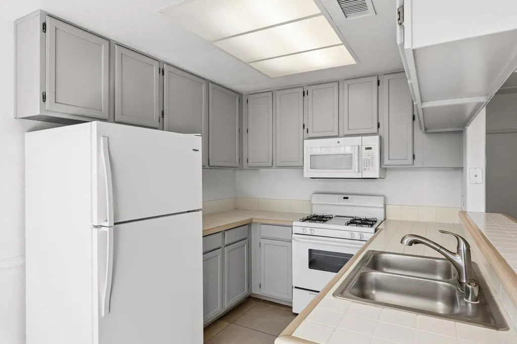 Photo #10: NDP2600479 Listing: Photo #10