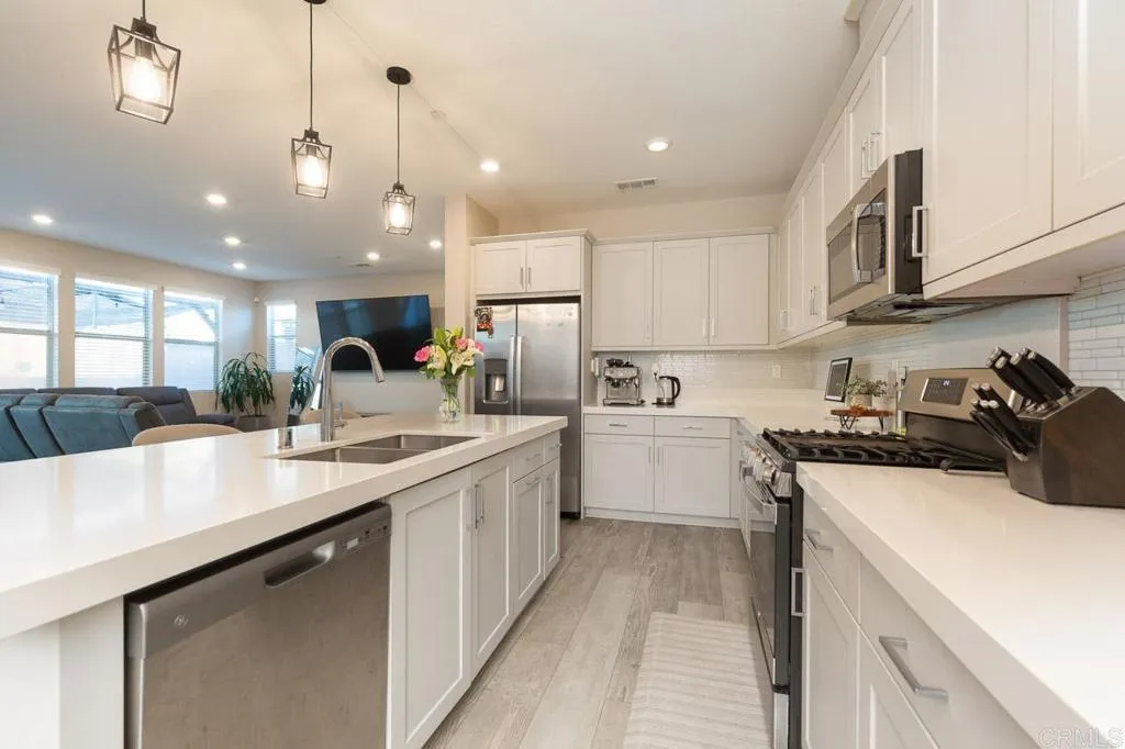 Photo #6: PTP2600415 Listing: Photo #6