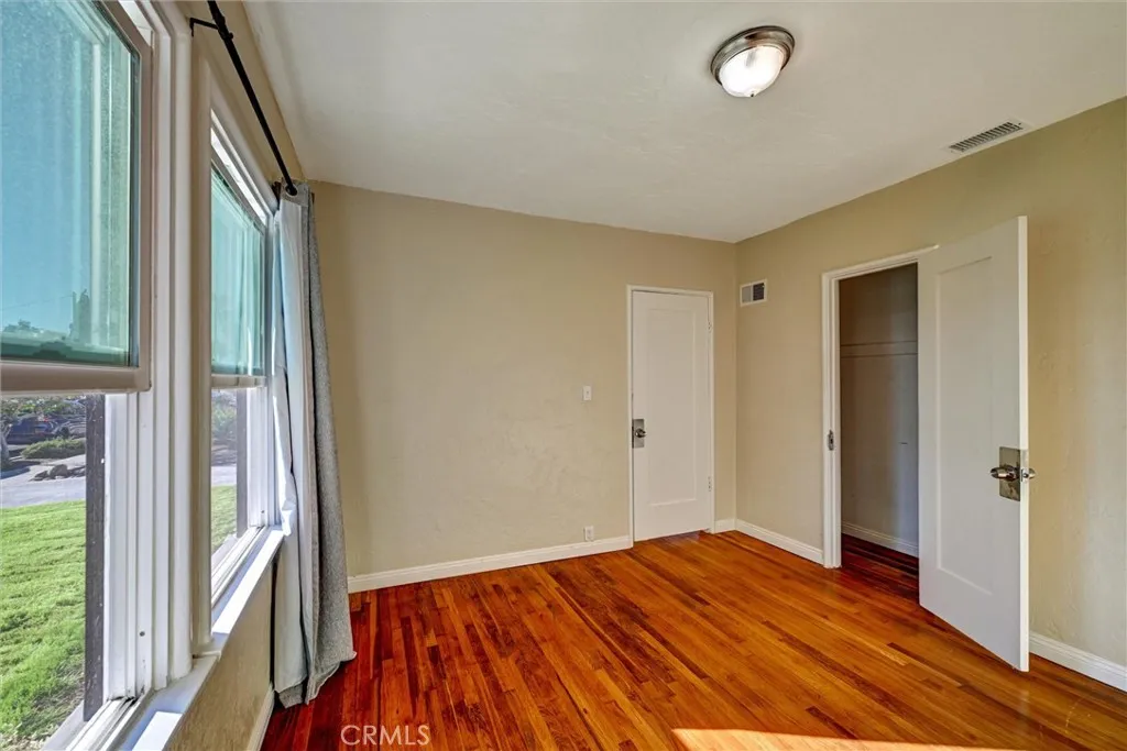https://cdn.realtyfeed.com/cdn/127/306620754/b2ed7d59b8b4da150927b8b67bbe164b.webp
