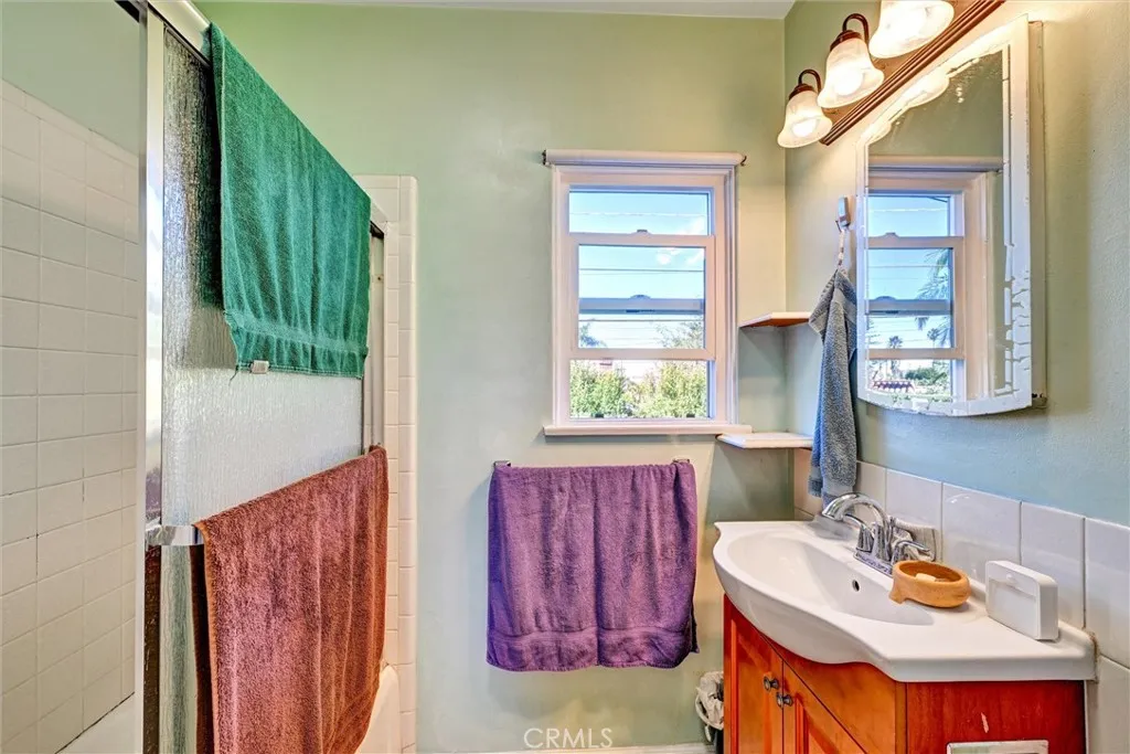 https://cdn.realtyfeed.com/cdn/127/306620754/bdf045ae24fdc20ca6ff8d4fef33b866.webp