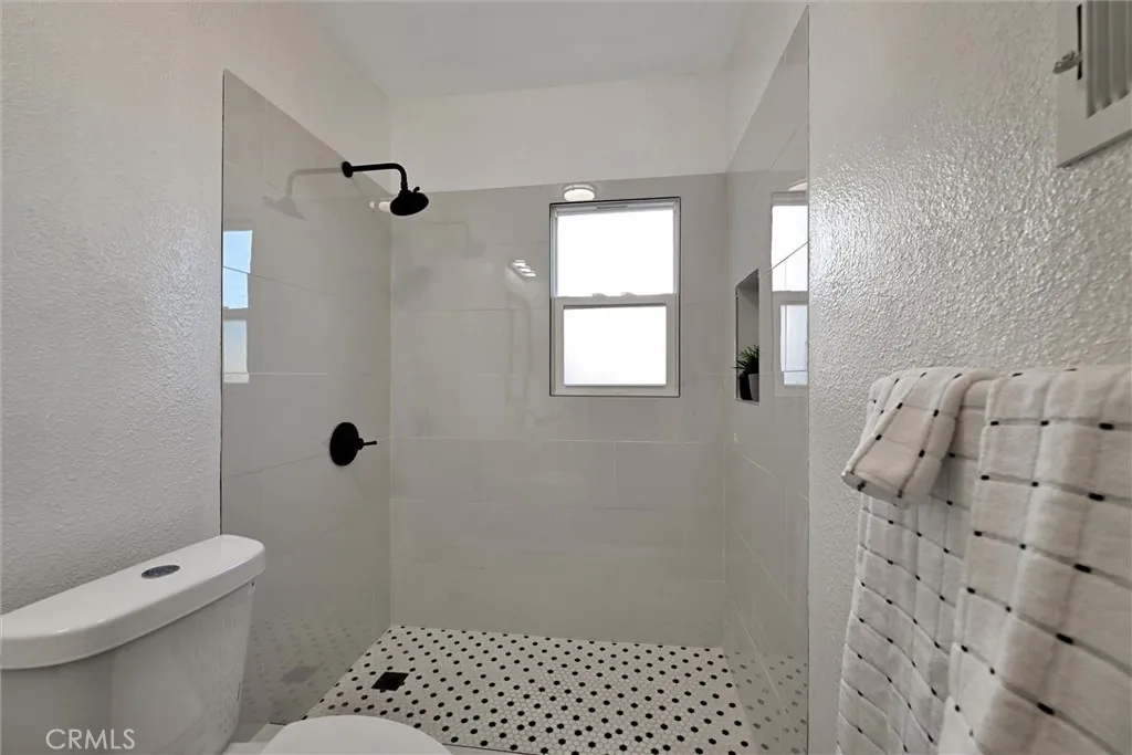 https://cdn.realtyfeed.com/cdn/127/306620754/e00098a73c71a8d89bab17f18ed81849.webp
