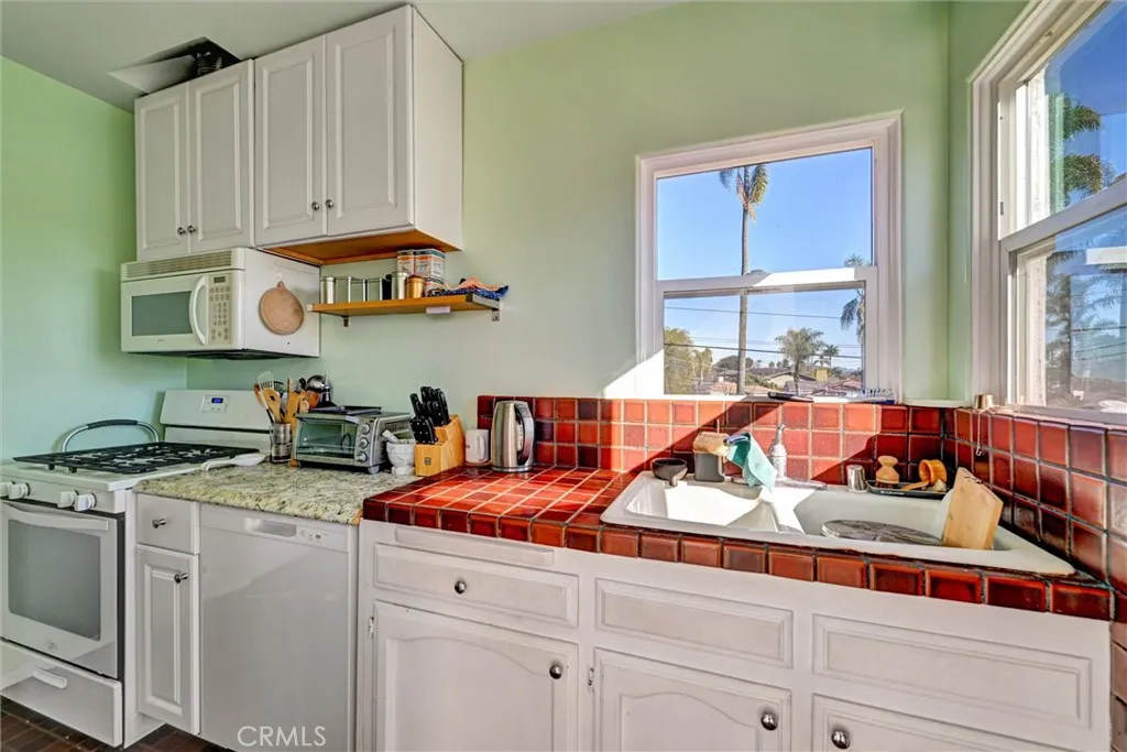 https://cdn.realtyfeed.com/cdn/127/306620754/e52ba455ffedd25575fac30487d63ea9.webp