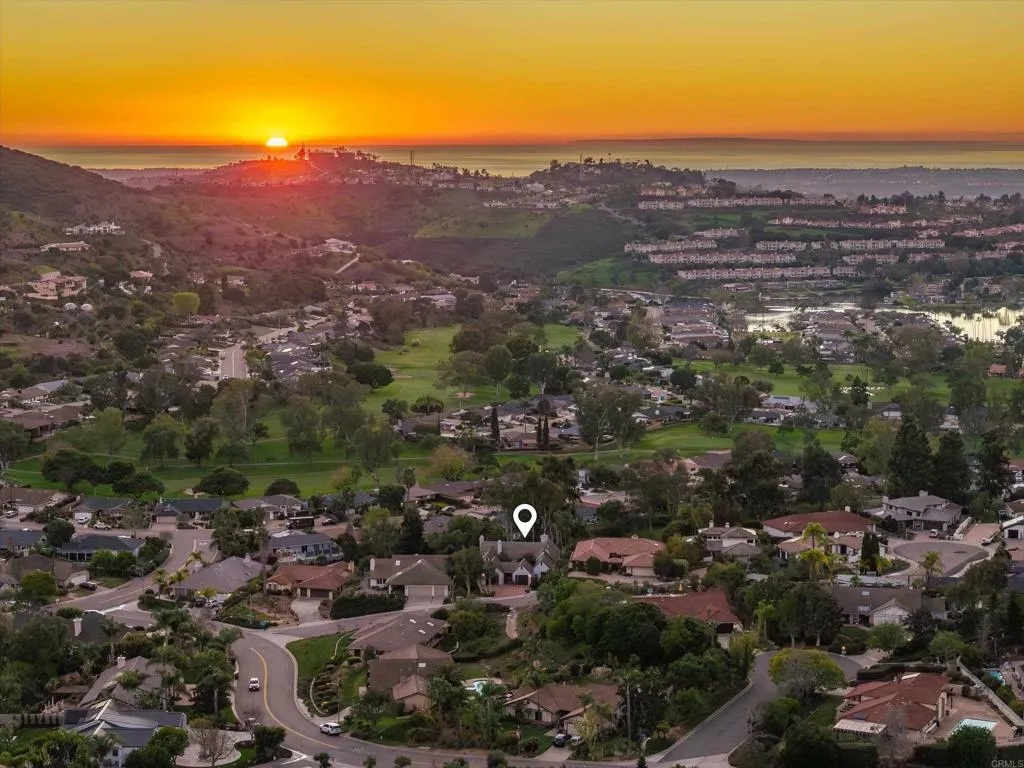 https://cdn.realtyfeed.com/cdn/127/306620755/658ae0199f744c628ce3f80708f830a8.webp