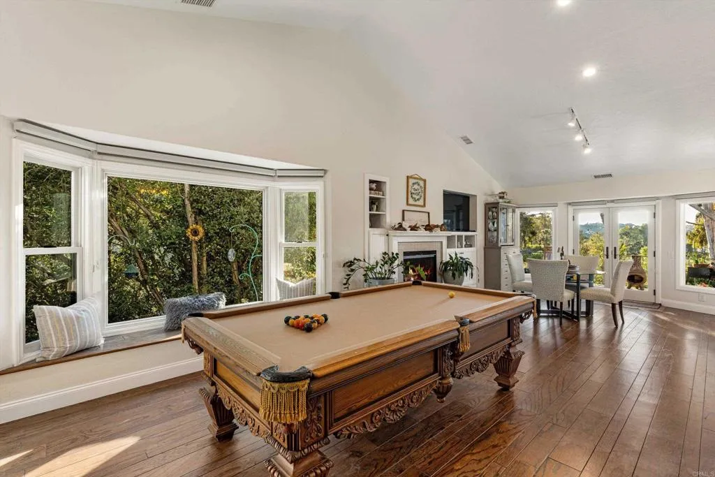 https://cdn.realtyfeed.com/cdn/127/306620755/821a4b81745554c7e89b1fa288e6a596.webp