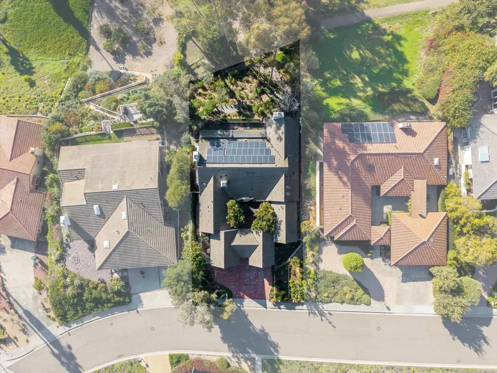 https://cdn.realtyfeed.com/cdn/127/306620755/ac1d38ede69594d4a3aab3bf45f97a92.webp