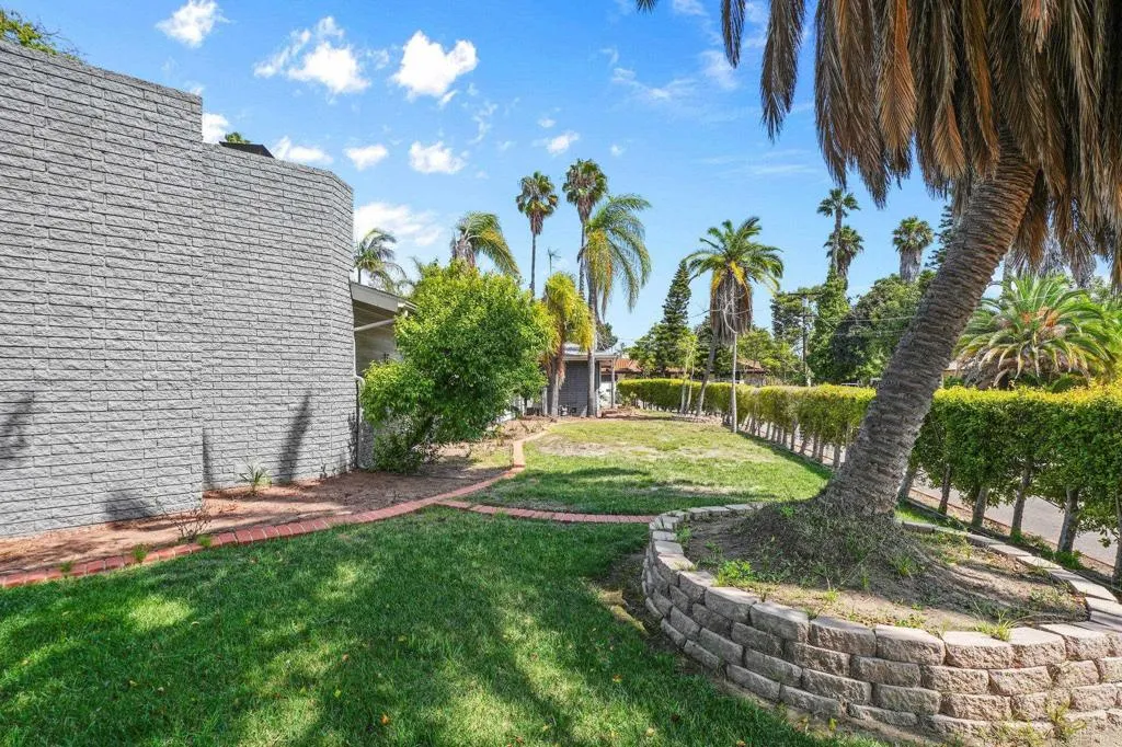 https://cdn.realtyfeed.com/cdn/127/306620760/c289d7a89f29c6909bb1c95d364df90e.webp