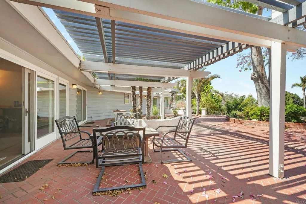 https://cdn.realtyfeed.com/cdn/127/306620760/f6e994efb02125173f5768f33e115b90.webp