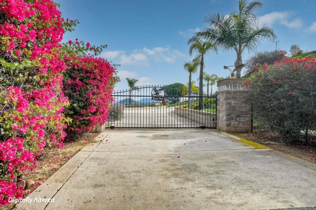https://cdn.realtyfeed.com/cdn/127/306620770/b16be6006d75723c39ef3b9d0a56e991.webp