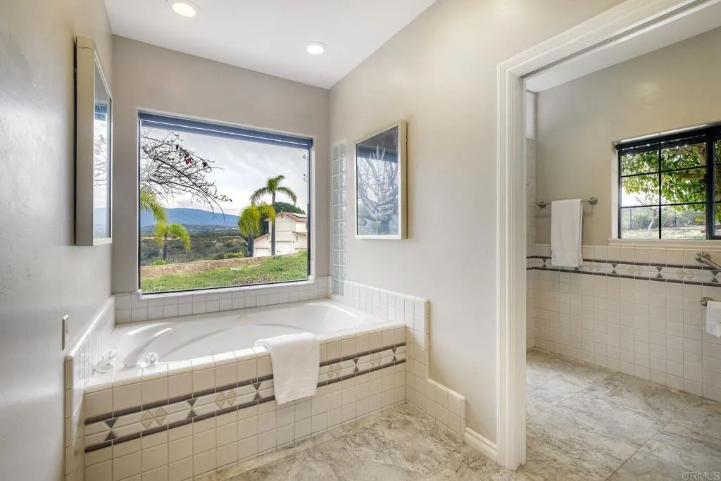 https://cdn.realtyfeed.com/cdn/127/306620770/db6b7c66fe572b13587a61f6e6b7258f.webp