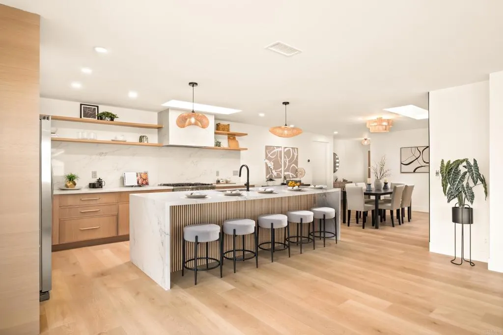 https://cdn.realtyfeed.com/cdn/127/306620781/033103e9838927a741de65787e8253c7.webp