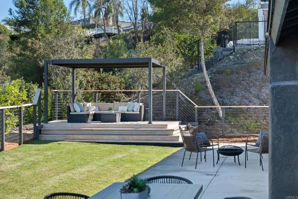 https://cdn.realtyfeed.com/cdn/127/306620781/65a3f87464d298ac5863b64fb9af70cc.webp