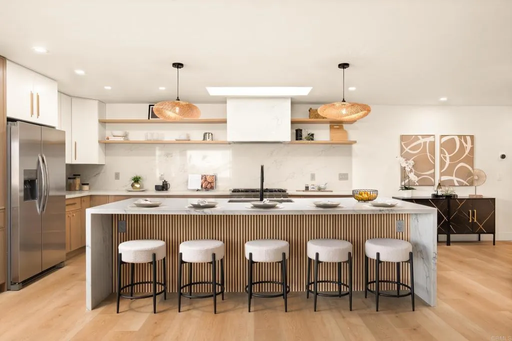 https://cdn.realtyfeed.com/cdn/127/306620781/f5fc32d7e496240c127877f899fa1231.webp