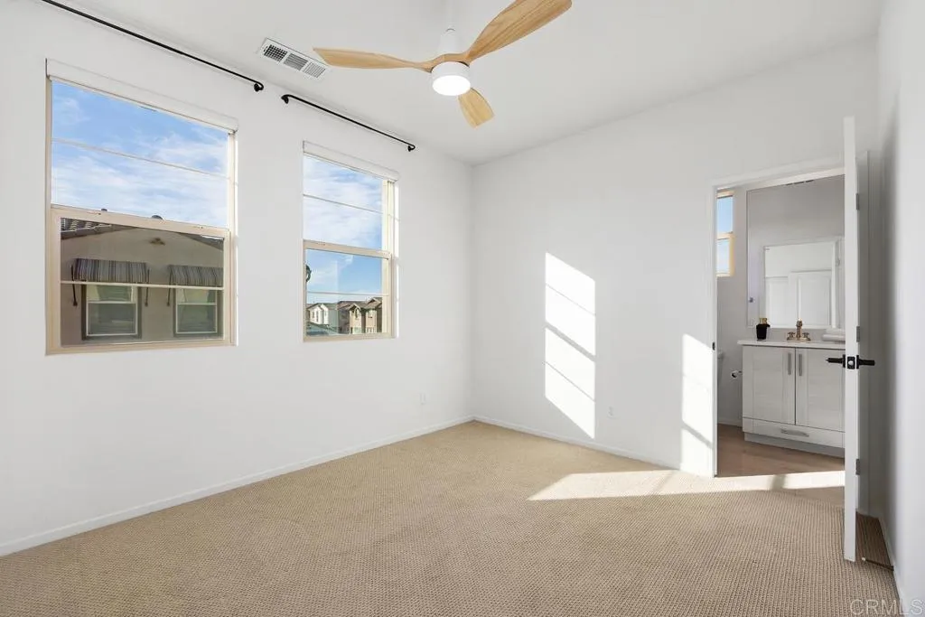 https://cdn.realtyfeed.com/cdn/127/306620789/bdeb23ed3f25b0b4bc0b870a5fe04e46.webp