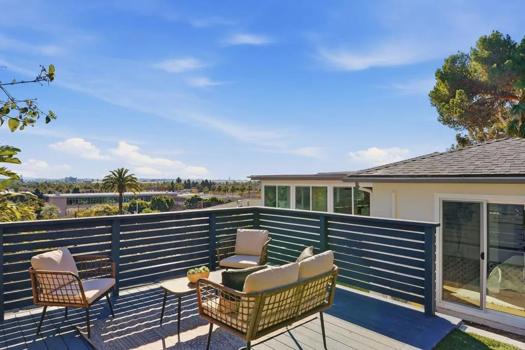 https://cdn.realtyfeed.com/cdn/127/306620843/7ca61706b8d8c61e9df23c3a5f86a59d.webp