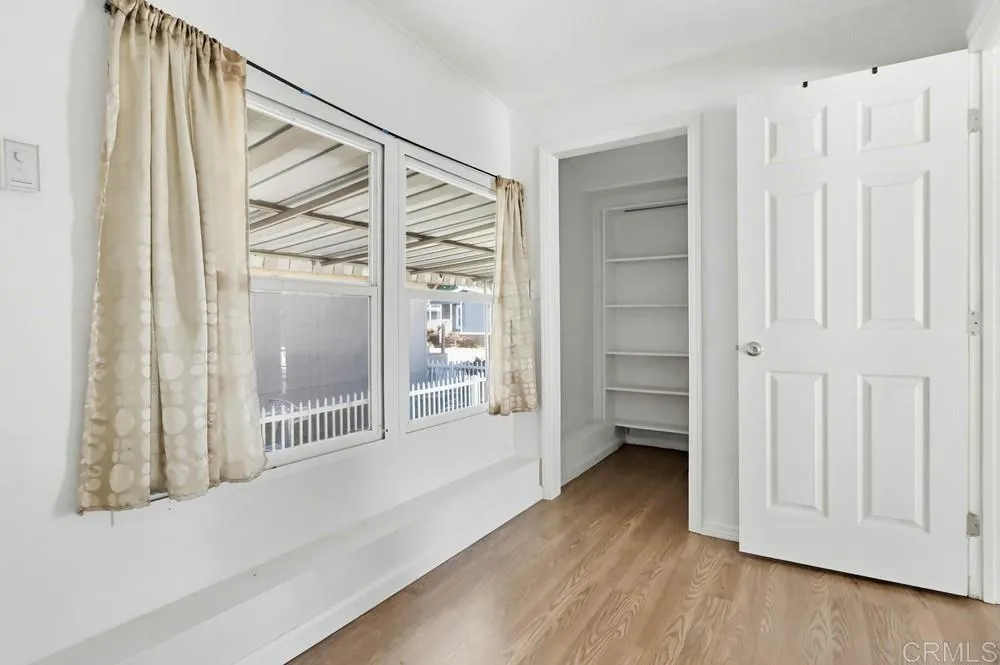 https://cdn.realtyfeed.com/cdn/127/306620888/6ada00d636af07ae10c40e67e52b324e.webp