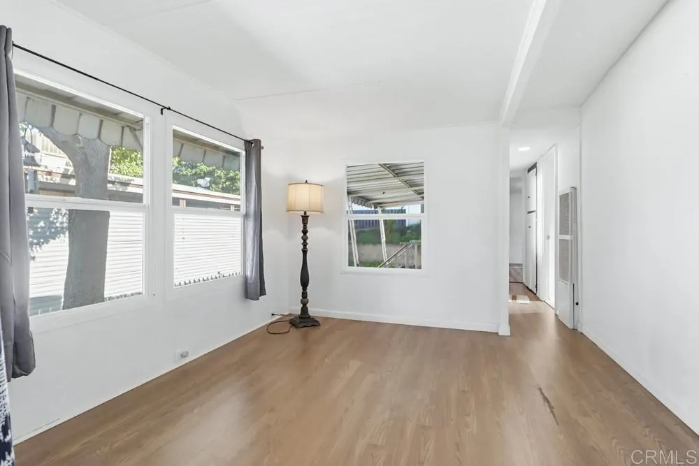 https://cdn.realtyfeed.com/cdn/127/306620888/6c5655e50d608e8776c9fb96c06ccaa0.webp