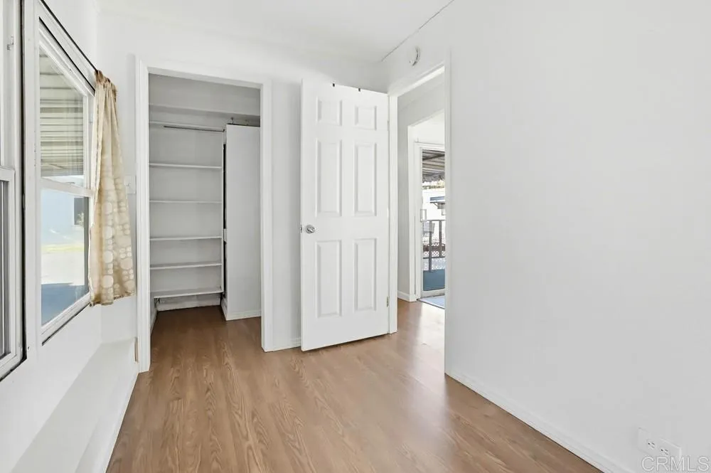 https://cdn.realtyfeed.com/cdn/127/306620888/e11230300adb342c74a97f3fcb18373c.webp
