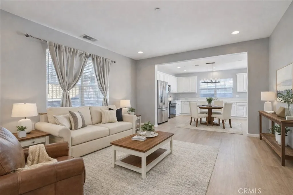 21982 Moveo Drive, Saugus, CA 91350 - Photo 4 of 63, Saugus, CA